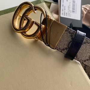 Gucci Reversible belt